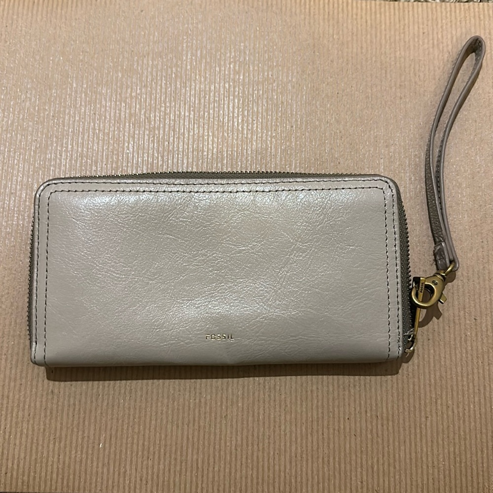 Fossil Full Size Wallet - image 1